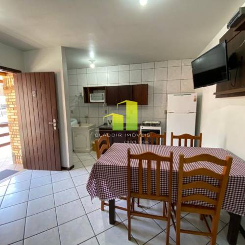 Apartamento 2 quartos  20 metros do Mar em Bombas