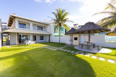 Fabulosa Casa Frente ao Mar na Praia de Bombinhas!